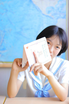 操白嫩美女